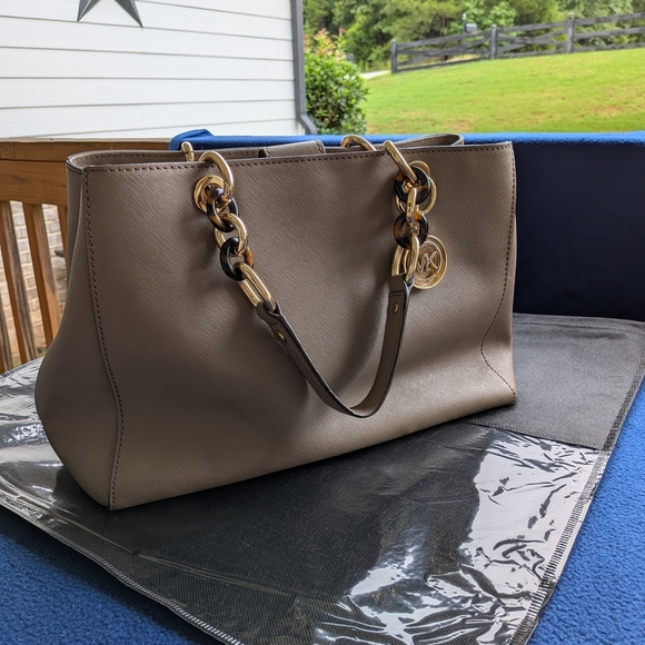 Michael Kors Brown Tote Bag - Picture 2 of 6
